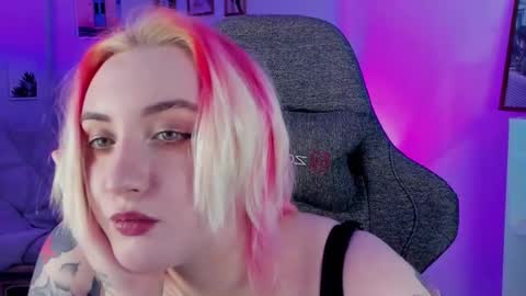 Snapshot of asheluck chatting on 02-12-25, 08:50 AshleyAshe online show from 02-12-25, 08:50