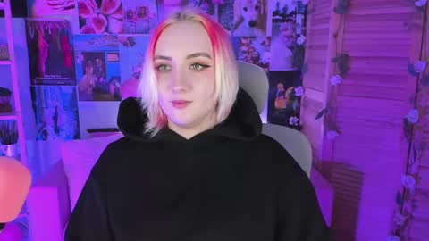 Snapshot of asheluck chatting on 02-13-25, 08:45 AshleyAshe online show from 02-13-25, 08:45