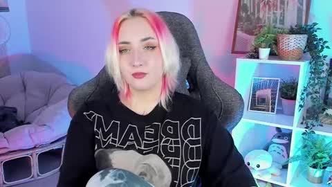 Snapshot of asheluck chatting on 03-03-25, 02:15 AshleyAshe online show from 03-03-25, 02:15