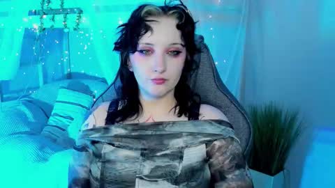 Snapshot of asheluck chatting on 11-09-25, 11:47 AshleyAshe online show from 11-09-25, 11:47