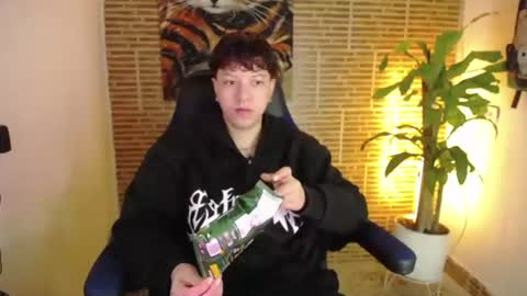 Snapshot of asher_addams__ chatting on 07-25-26, 05:05 asher_addams__ online show from 07-25-26, 05:05