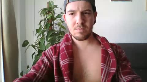 Snapshot of ashiat chatting on 12-19-24, 10:24 ashiat online show from 12-19-24, 10:24