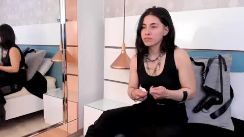 Snapshot of ashkoreh chatting on 10-21-25, 07:25 Ashkoreh online show from 10-21-25, 07:25