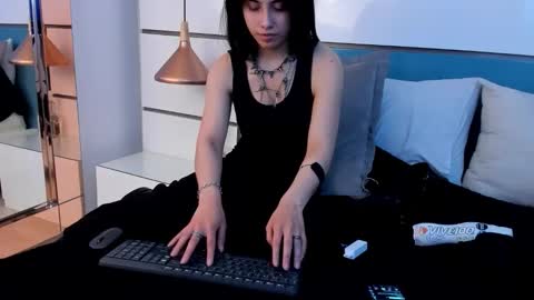 Snapshot of ashkoreh chatting on 12-04-25, 09:45 Ashkoreh online show from 12-04-25, 09:45