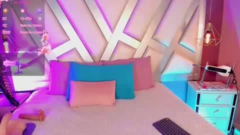 Snapshot of ashleey_bell_ chatting on 04-22-26, 12:28 Ashley online show from 04-22-26, 12:28