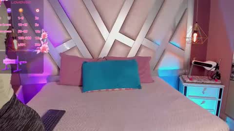 Snapshot of ashleey_bell_ chatting on 04-24-26, 11:56 Ashley online show from 04-24-26, 11:56