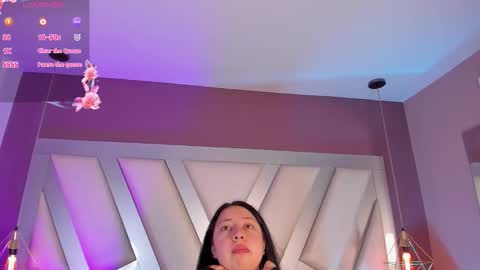 Snapshot of ashleey_bell_ chatting on 05-07-26, 12:10 Ashley online show from 05-07-26, 12:10