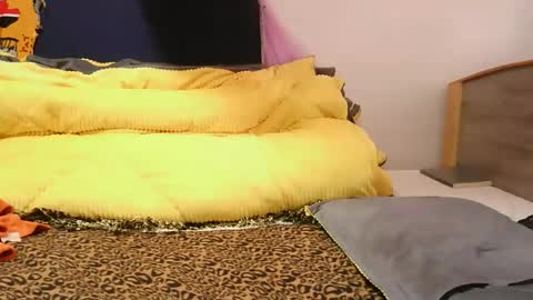 ashlery  online show from 11-04-25, 05:17