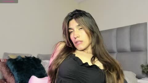 Carolina  online show from 09-10-25, 01:16