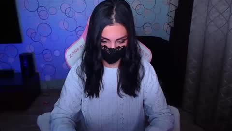   Yasmina   online show from 11-01-25, 03:52