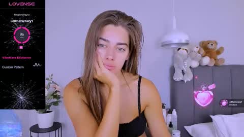 Ashley online show from 09-16-25, 02:51