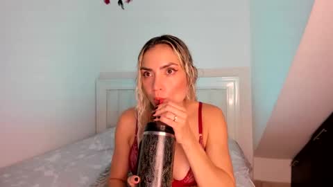 Snapshot of ashley_blair chatting on 12-05-24, 05:28 ashley_blair online show from 12-05-24, 05:28