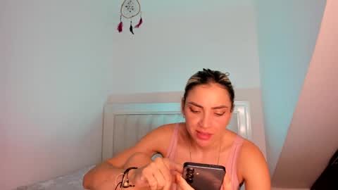 Snapshot of ashley_blair chatting on 12-11-24, 01:05 ashley_blair online show from 12-11-24, 01:05