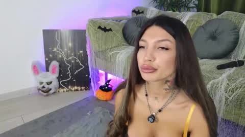 Snapshot of ashley_is_heree chatting on 10-22-25, 06:13 ashley_is_heree online show from 10-22-25, 06:13