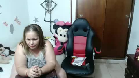 ashley pink11 online show from 10-21-25, 01:06