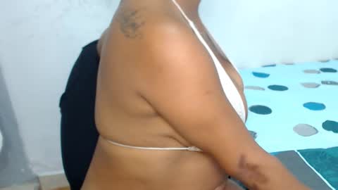 Snapshot of ashley_spicy chatting on 09-18-25, 07:27 Ashley online show from 09-18-25, 07:27