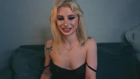 Ashley online show from 06-19-26, 03:11