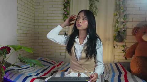 Snapshot of ashley_winhouse chatting on 10-06-25, 06:55 ashley_winhouse online show from 10-06-25, 06:55