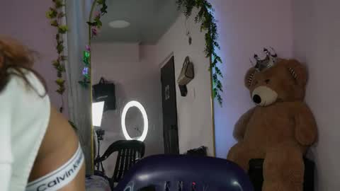 ashley_winhouse online show from 04-26-26, 07:33