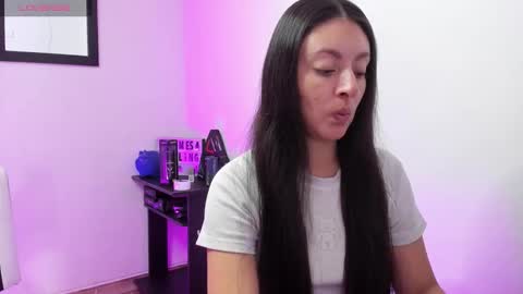 Ashley online show from 11-18-25, 02:43