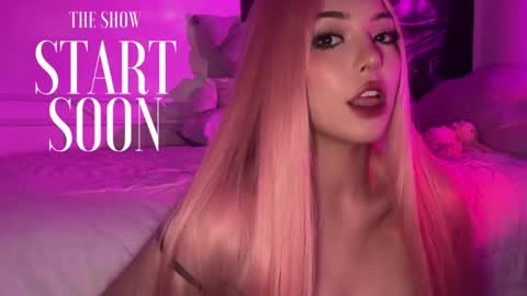 Ashlee Boox   online show from 05-19-26, 04:24