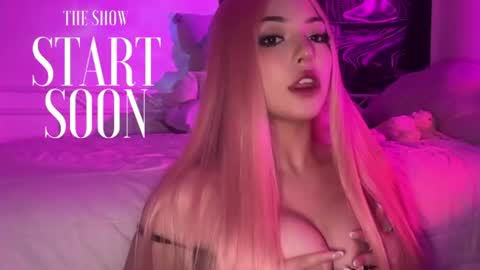 Ashlee Boox   online show from 06-17-26, 07:59