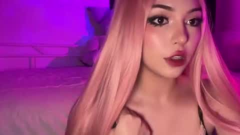 Ashlee Boox   online show from 06-19-26, 07:39