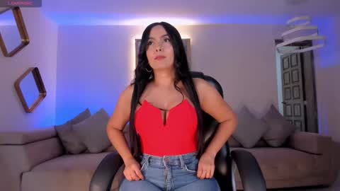 Ashley Jhonson  online show from 10-04-25, 11:30