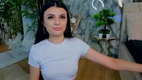 Ashley online show from 07-19-26, 12:47