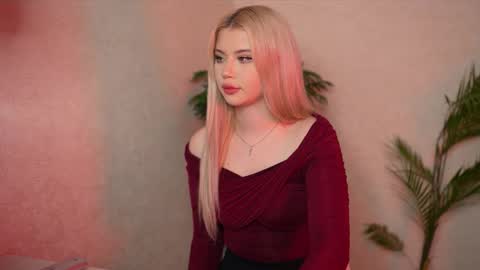 Snapshot of ashleyniko chatting on 10-06-25, 02:47 AshleyNiko online show from 10-06-25, 02:47