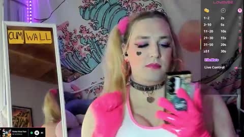 Snapshot of ashleyqt_aus chatting on 10-07-25, 07:16 AshleyQT online show from 10-07-25, 07:16