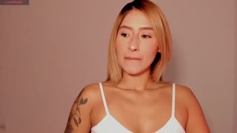 dahiana online show from 10-30-25, 03:57