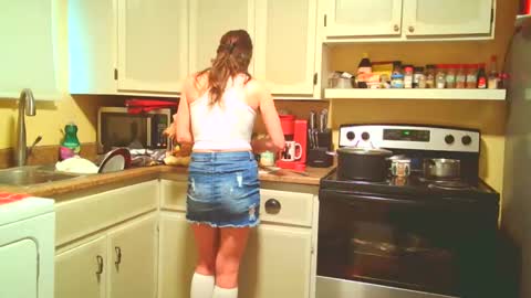 Ashley online show from 01-13-25, 05:12