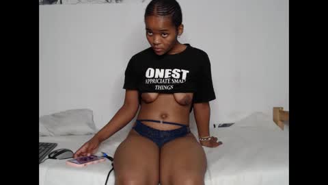 ashleyt255 online show from 05-14-26, 06:58