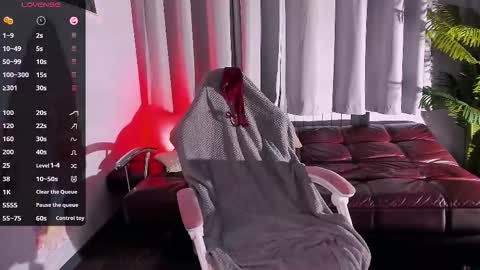 Snapshot of ashleytoxic chatting on 11-29-25, 01:03 Ashley online show from 11-29-25, 01:03