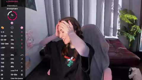 Snapshot of ashleytoxic chatting on 11-30-25, 01:04 Ashley online show from 11-30-25, 01:04