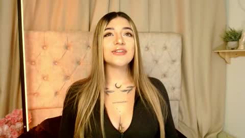 Ashley Lauren online show from 03-11-25, 03:48