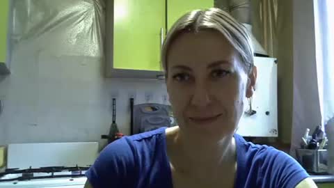 Snapshot of ashleyxhoney chatting on 09-27-25, 06:18 AshleyXHoney online show from 09-27-25, 06:18