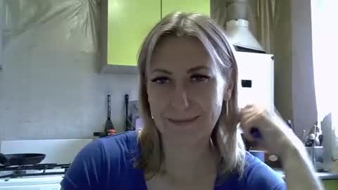 Snapshot of ashleyxhoney chatting on 09-29-25, 10:53 AshleyXHoney online show from 09-29-25, 10:53