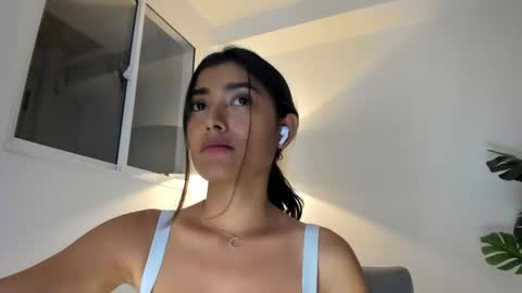ashllovee online show from 01-16-25, 03:56