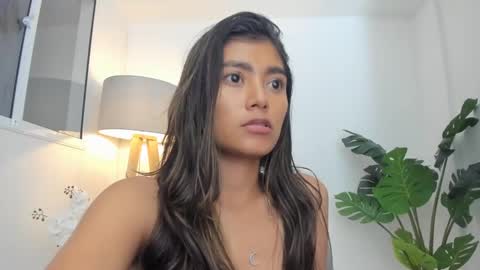 ashllovee online show from 01-20-25, 03:37