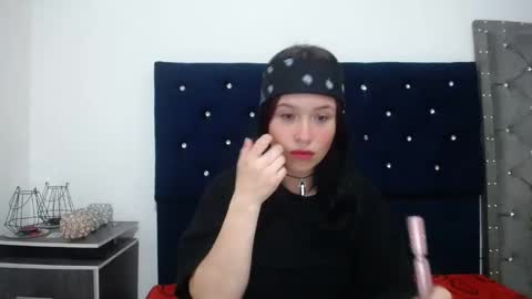 Snapshot of ashly_93 chatting on 02-25-25, 06:31 engel online show from 02-25-25, 06:31