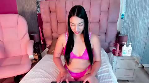 Ashly online show from 07-21-26, 11:12