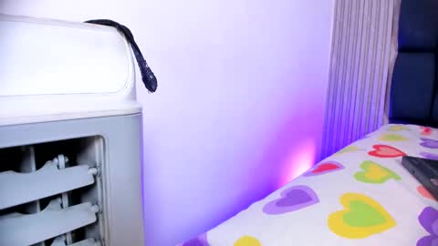 Snapshot of ashlybenison chatting on 01-24-25, 07:19 ashlybenison online show from 01-24-25, 07:19