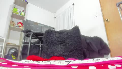 Snapshot of ashlye_hornyx chatting on 12-21-24, 01:15 Ashley online show from 12-21-24, 01:15