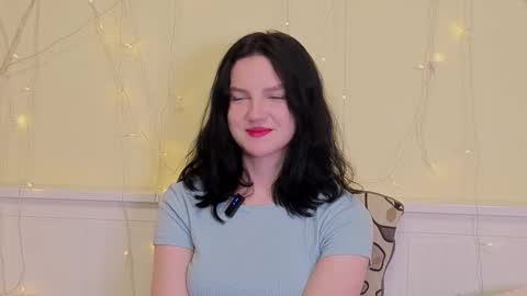 Snapshot of ashlyvincente chatting on 11-15-25, 07:49 Kristine online show from 11-15-25, 07:49