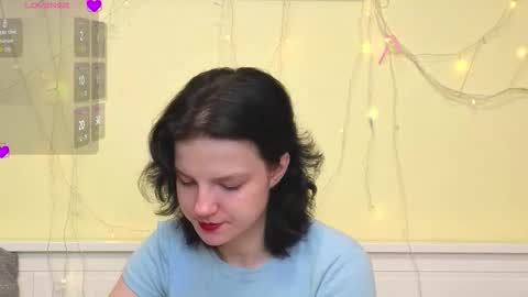 Snapshot of ashlyvincente chatting on 12-18-25, 07:03 Kristine online show from 12-18-25, 07:03