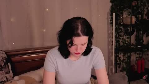 Snapshot of ashlyvincente chatting on 01-09-26, 08:10 Kristine online show from 01-09-26, 08:10