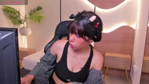 A S I A  online show from 05-15-26, 07:54