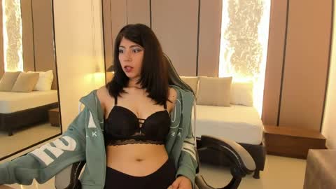 A S I A  online show from 05-25-26, 07:31
